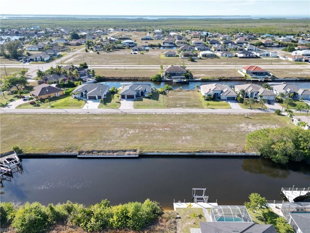 1221 NW 39th Ave, Cape Coral, FL 33993 Photo