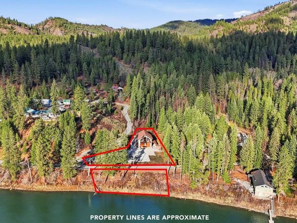 2448 LeClerc S Rd, Newport, WA 99156