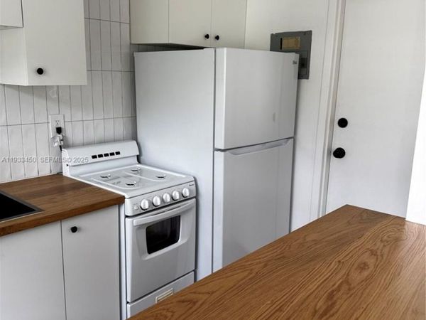 725 NE 91st St, Unit 3D, Miami Shores, FL 33138