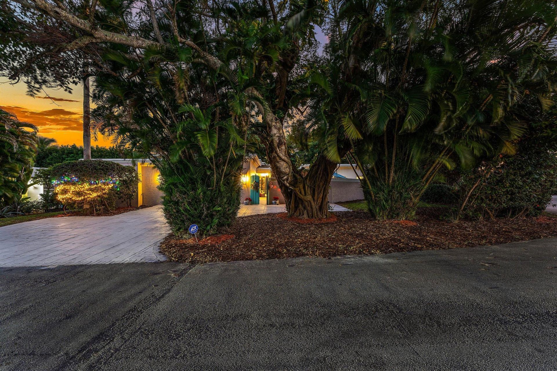 800 Lagoon Lane, Lantana, FL 33462 Photo