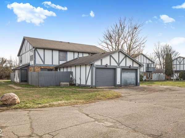9887 Royce Drive, Indianapolis, IN 46235