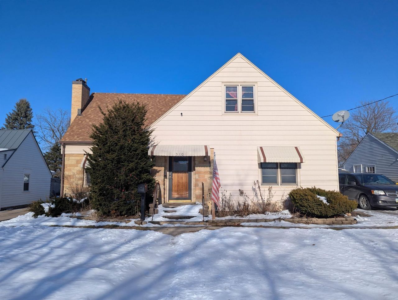 310 NE First Avenue, Waukon, IA 52172 Main Photo