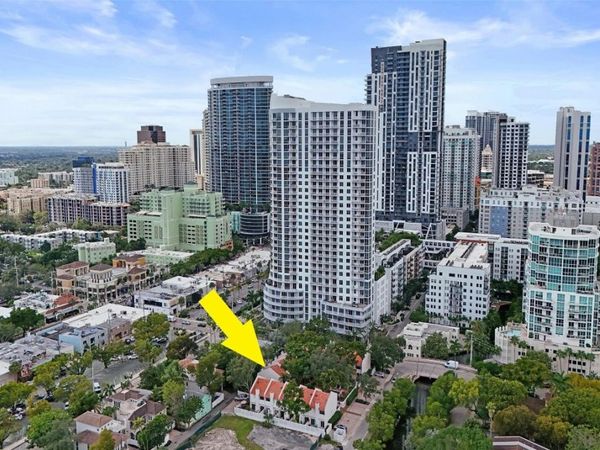 810 SE 2nd St, Unit F, Fort Lauderdale, FL 33301