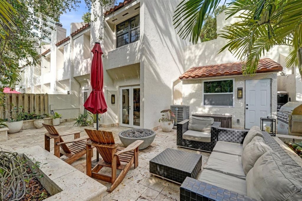 810 SE 2nd Street, Unit F, Fort Lauderdale, FL 33301 Photo