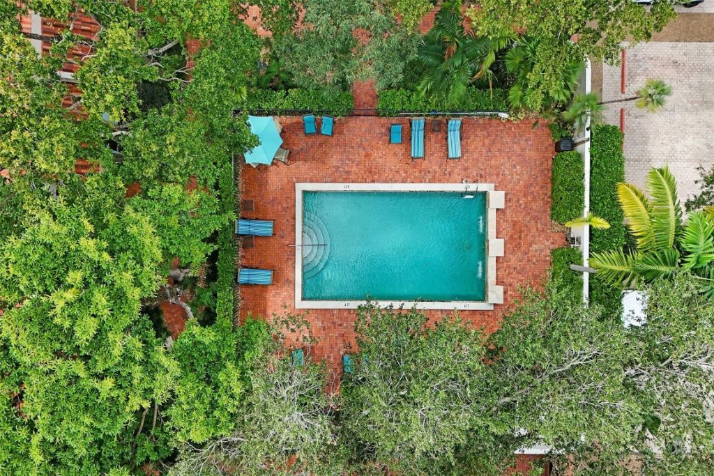 810 SE 2nd Street, Unit F, Fort Lauderdale, FL 33301 Photo