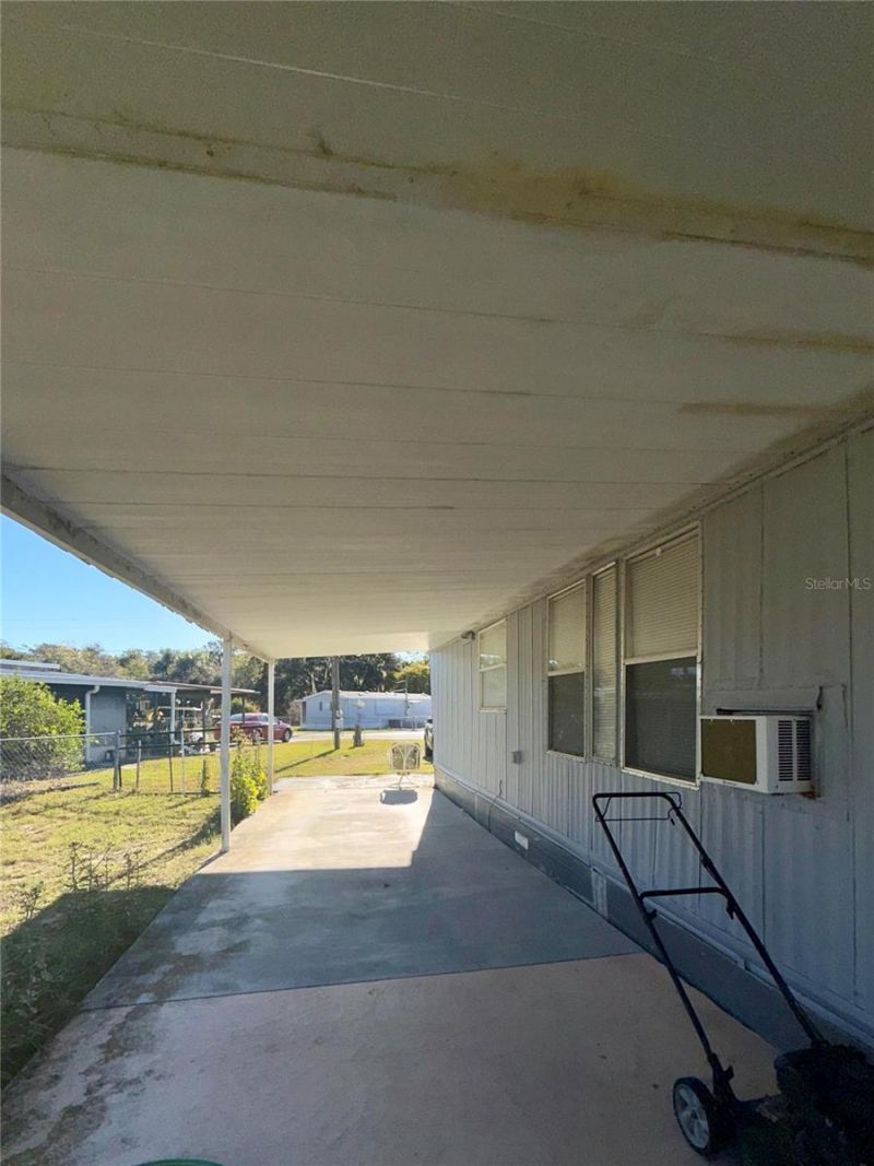 1370 County Drive, Tavares, FL 32778 Photo