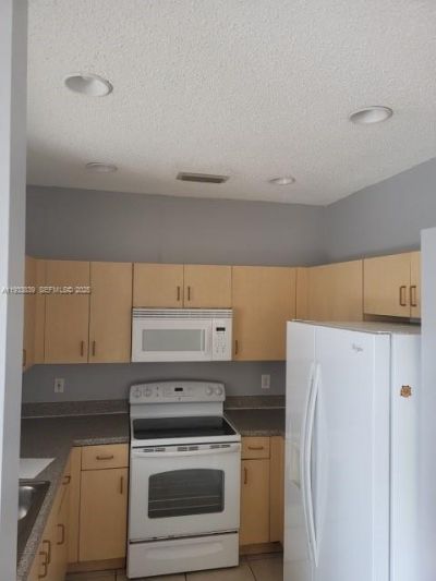 13012 NW 8th St, Pembroke Pines, FL 33028 Photo