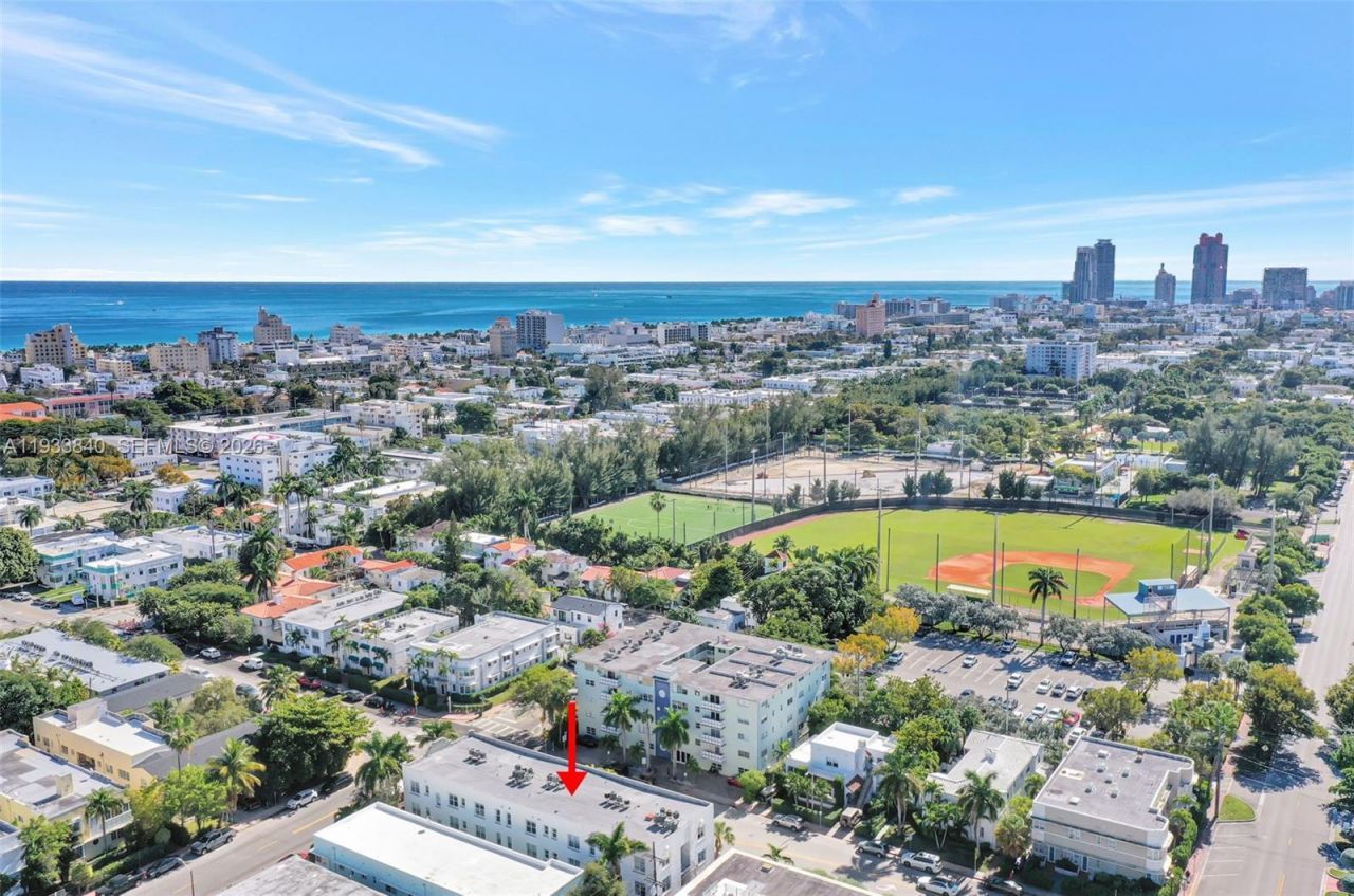 1471 SW 1st St , Miami, FL 33135 Photo