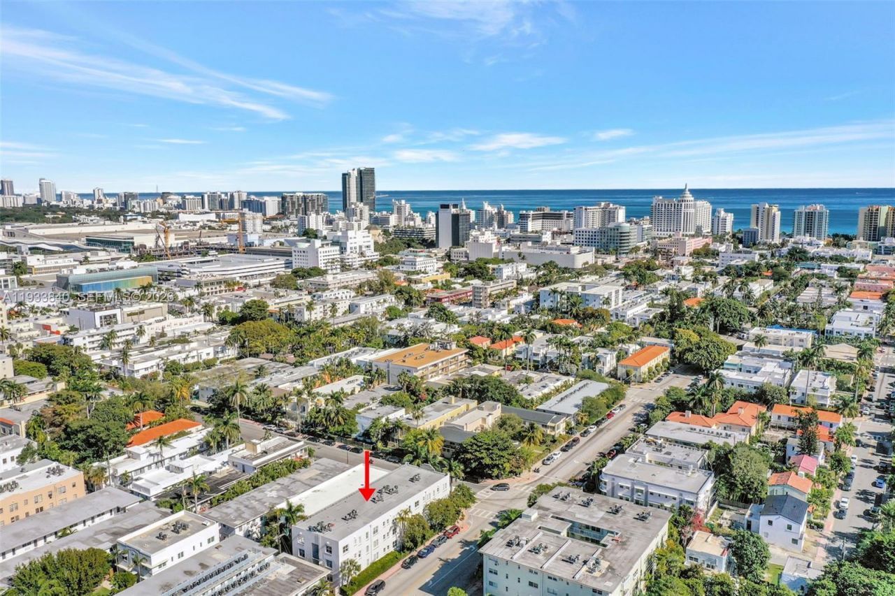 1471 SW 1st St , Miami, FL 33135 Photo