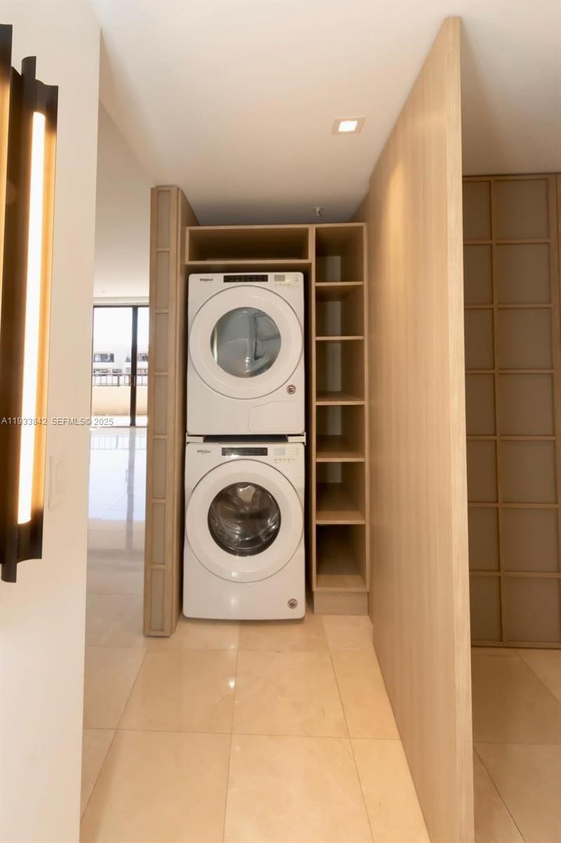 251 Crandon Blvd, Unit 1228, Key Biscayne, FL 33149 Photo