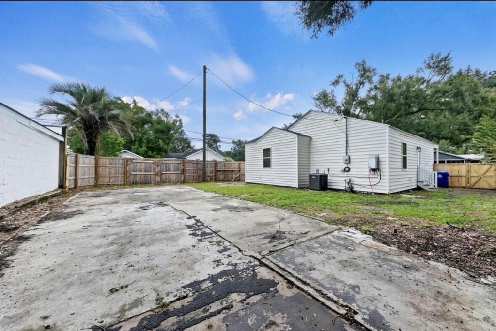 2116 Commander Road Photo 19