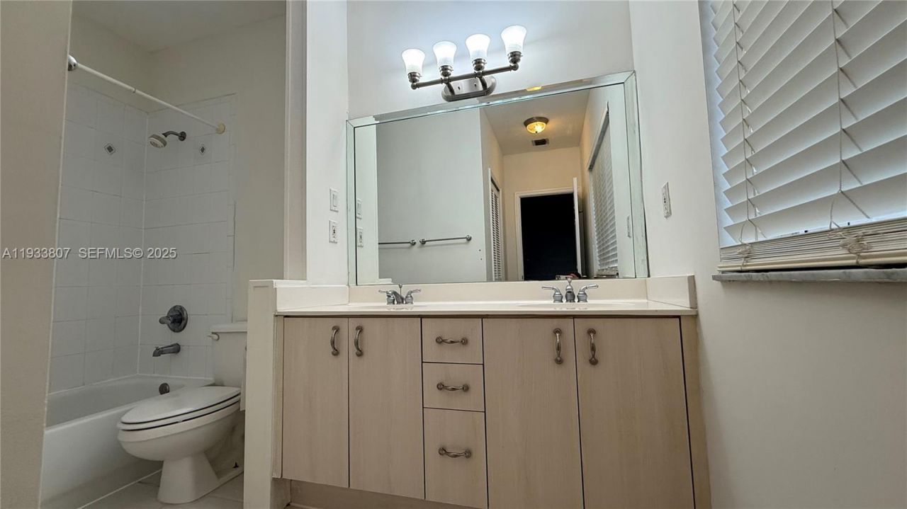 10150 SW 88th St, Unit 106, Miami, FL 33176 Photo