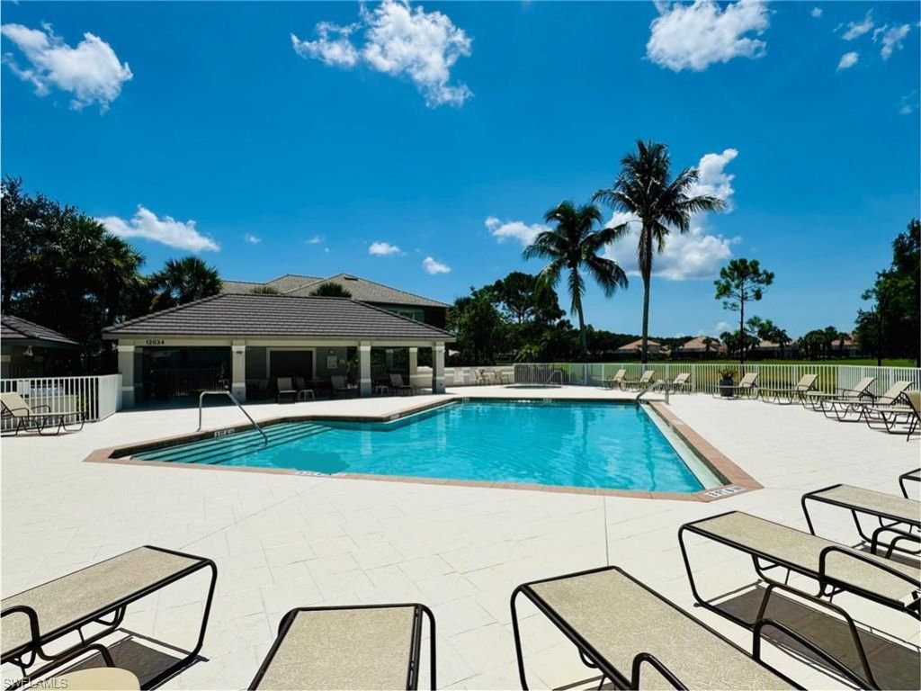 12038 Covent Garden Ct, Unit 704, Naples, FL 34120 Photo