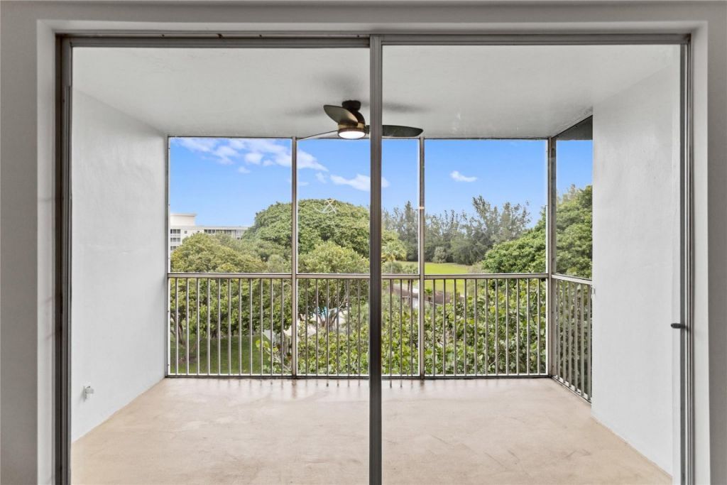 3000 S Course Drive, Unit 607, Pompano Beach, FL 33069 Photo