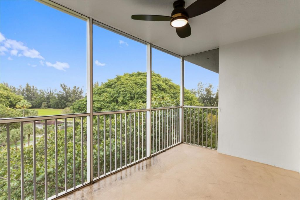3000 S Course Drive, Unit 607, Pompano Beach, FL 33069 Photo