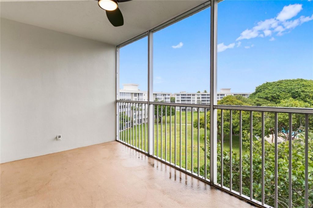 3000 S Course Drive, Unit 607, Pompano Beach, FL 33069 Photo