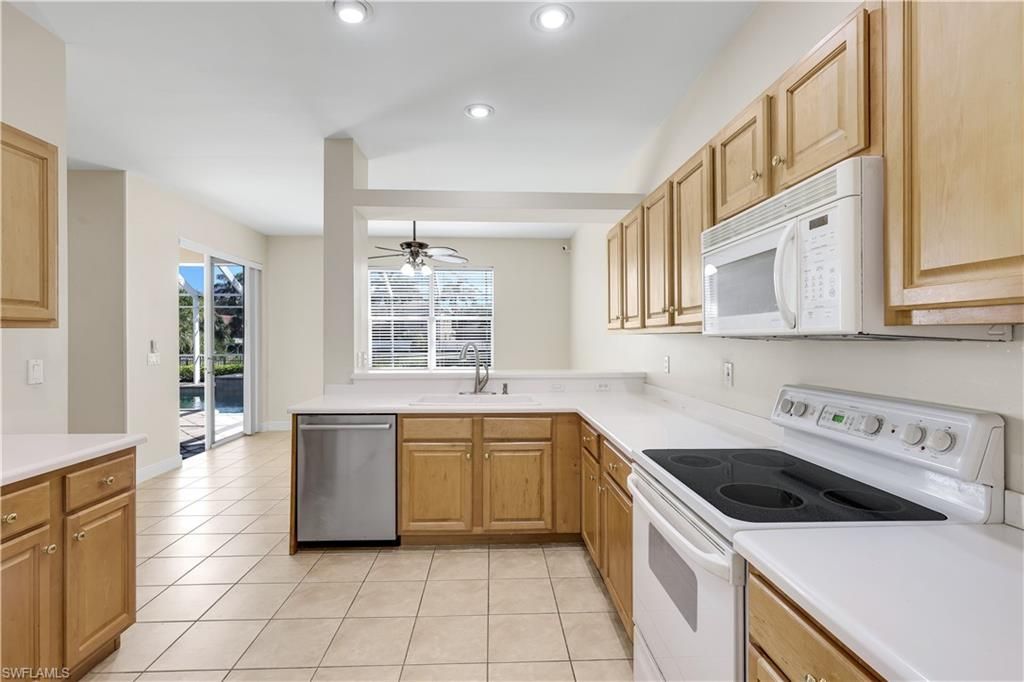 9214 Palm Island Cir, North Fort Myers, FL 33903 Photo