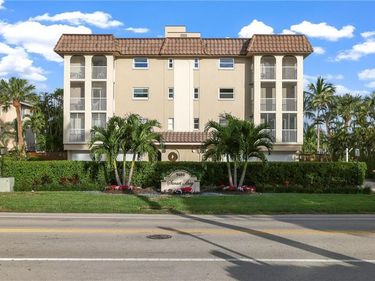 9486 Gulf Shore DR, Unit A101, NAPLES, FL 34108