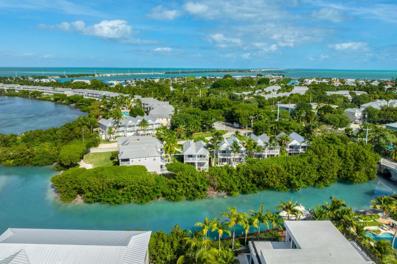 5110 Sunset Village Drive, Duck, FL 33050 Photo