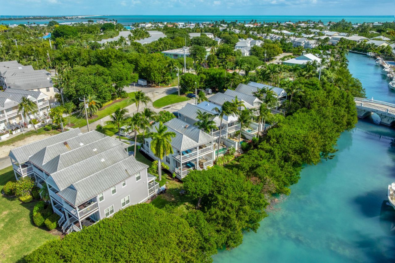 5110 Sunset Village Drive, Duck, FL 33050 Photo