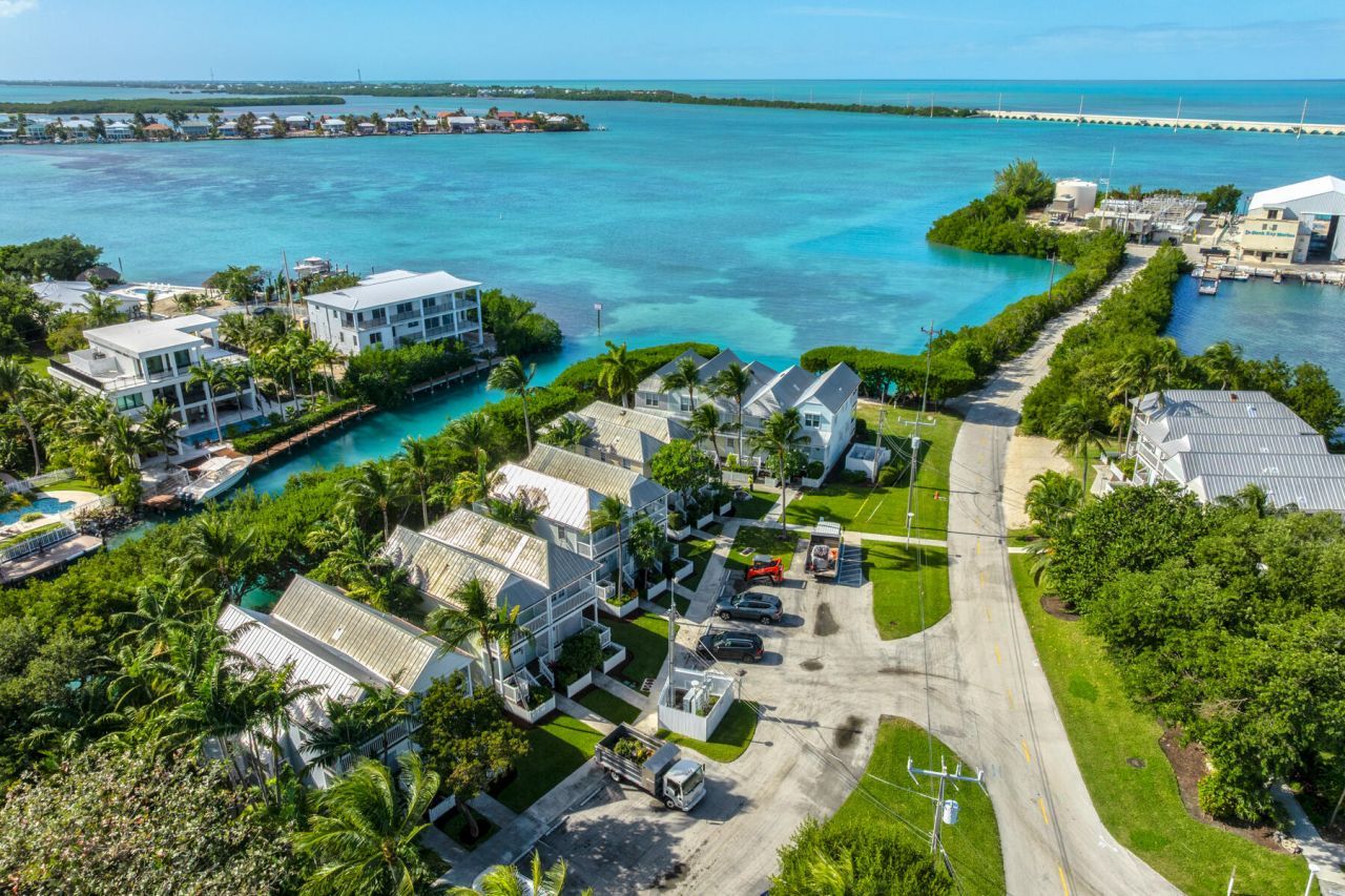 5110 Sunset Village Drive, Duck, FL 33050 Photo