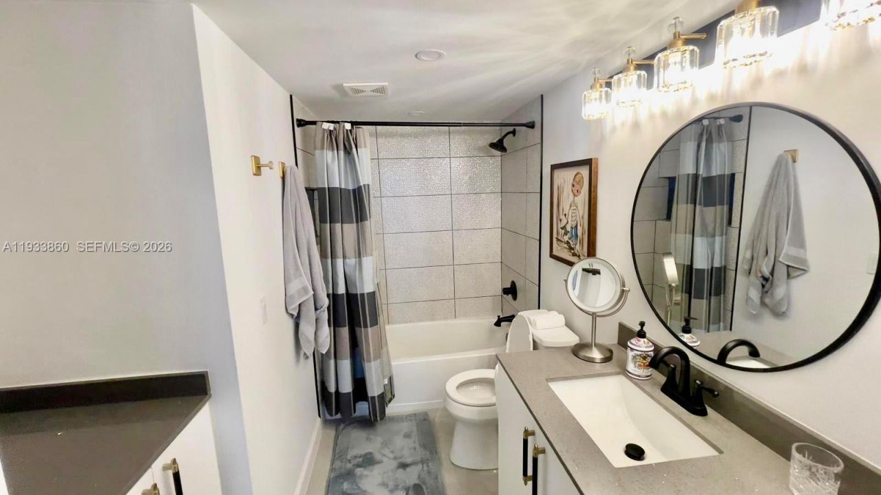 19901 E Country Club Dr, Unit 2403, Aventura, FL 33180 Photo