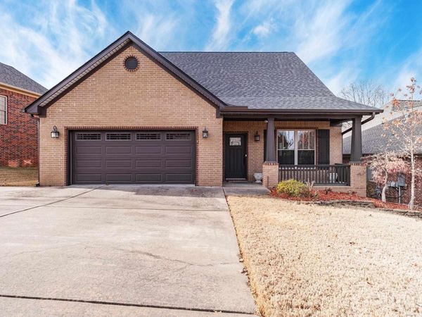 7413 Peach Blossom Avenue, Benton, AR 72019