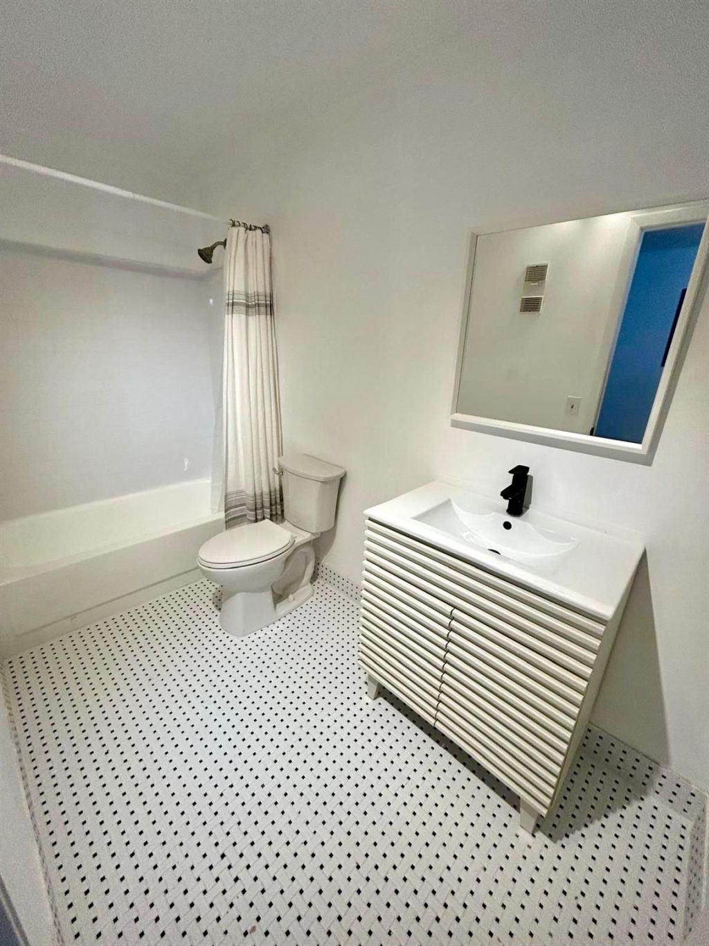 9624 S Belfort Circle, Unit 202, Tamarac, FL 33321 Photo