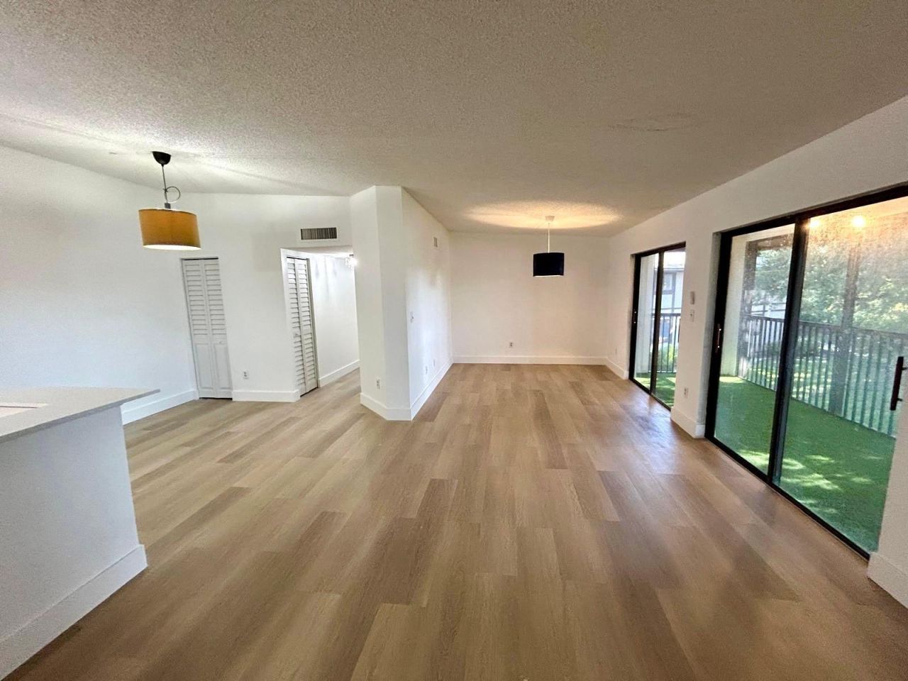 9624 S Belfort Circle, Unit 202, Tamarac, FL 33321 Photo