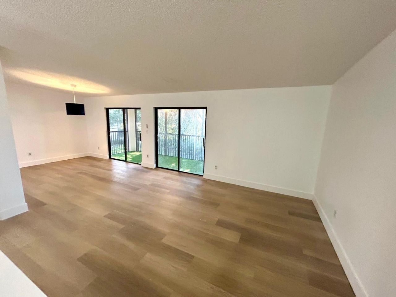 9624 S Belfort Circle, Unit 202, Tamarac, FL 33321 Photo