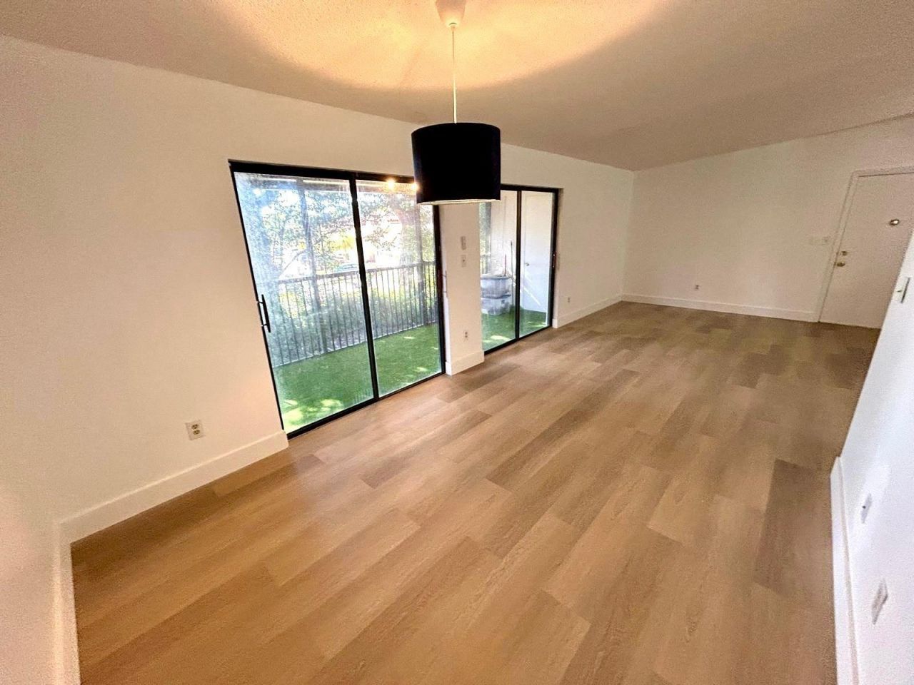 9624 S Belfort Circle, Unit 202, Tamarac, FL 33321 Photo