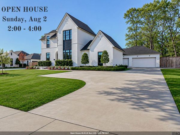 8228 Oakridge Dr, Saint George, LA 70810