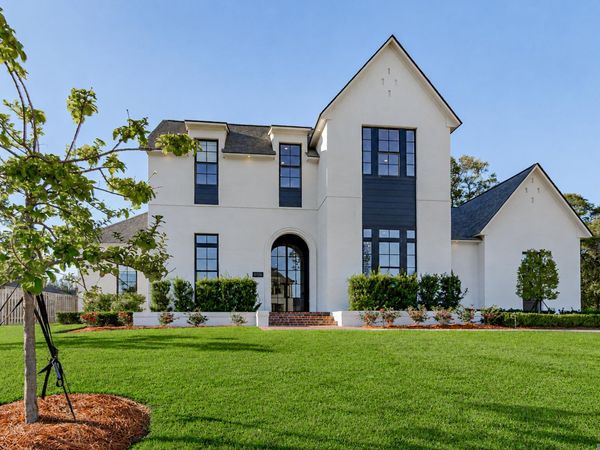 8228 Oakridge Dr, Saint George, LA 70810