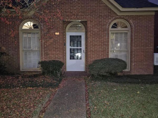 319 Northtown Drive, Jackson, MS 39211