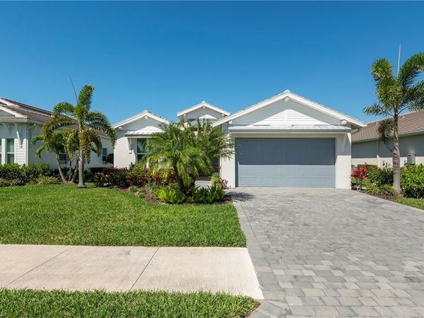 8897 Redonda DR, NAPLES, FL 34114