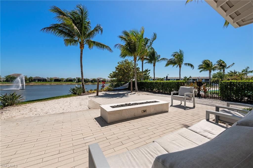 8897 Redonda Dr, Naples, FL 34114 Photo