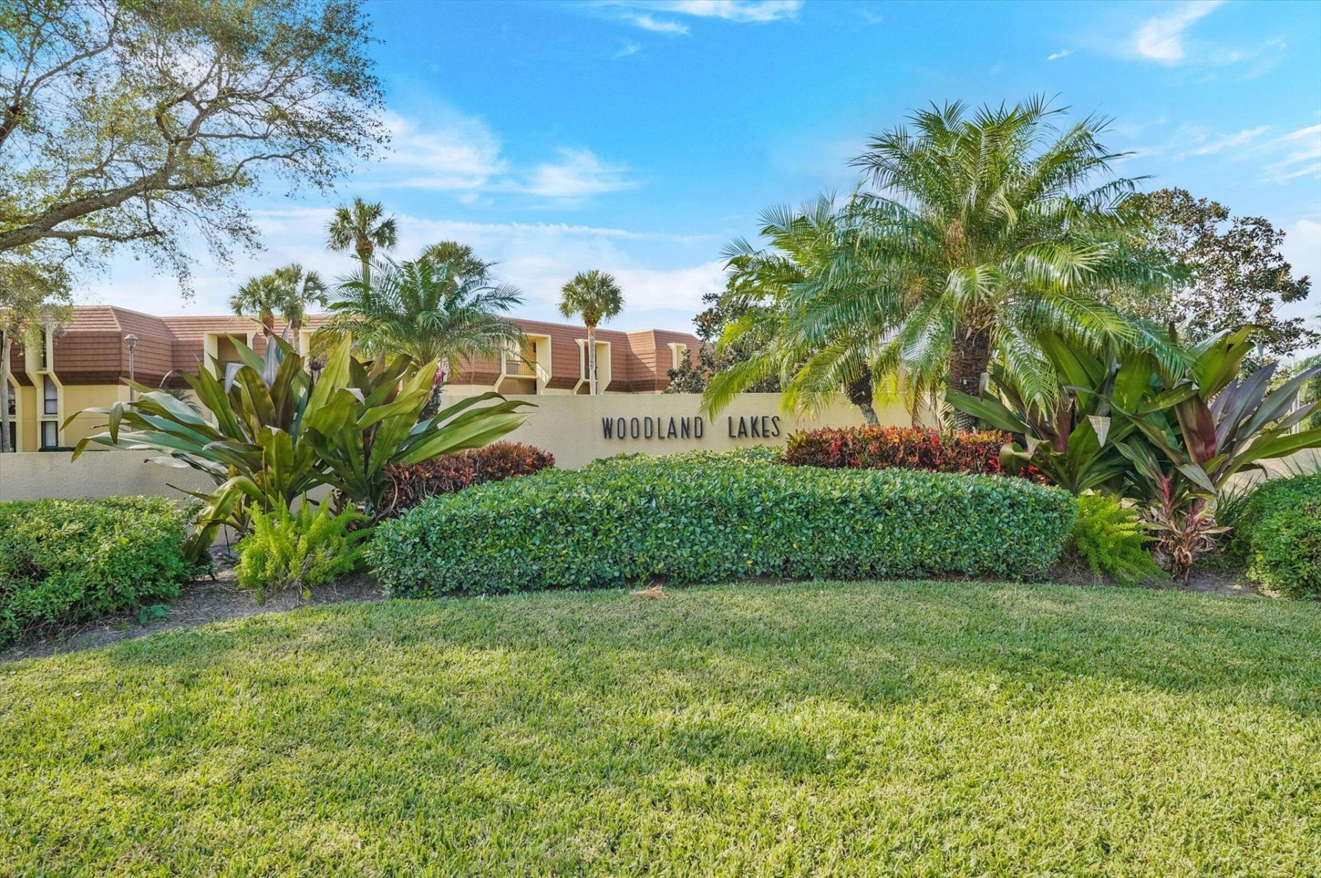 5344 Woodland Lakes Drive, Unit 122, Palm Beach Gardens, FL 33418 Photo