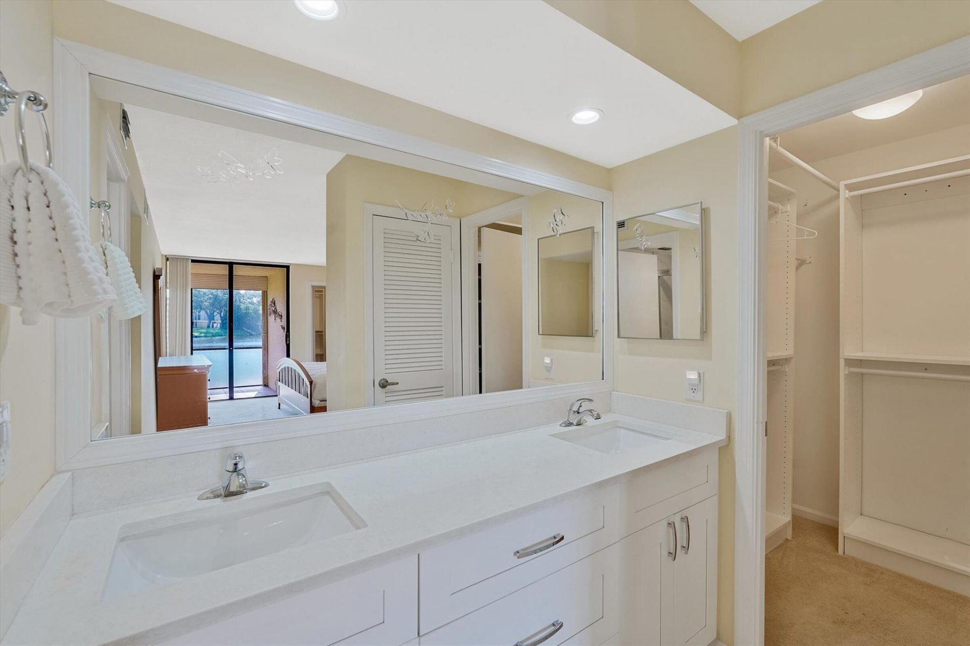 5344 Woodland Lakes Drive, Unit 122, Palm Beach Gardens, FL 33418 Photo