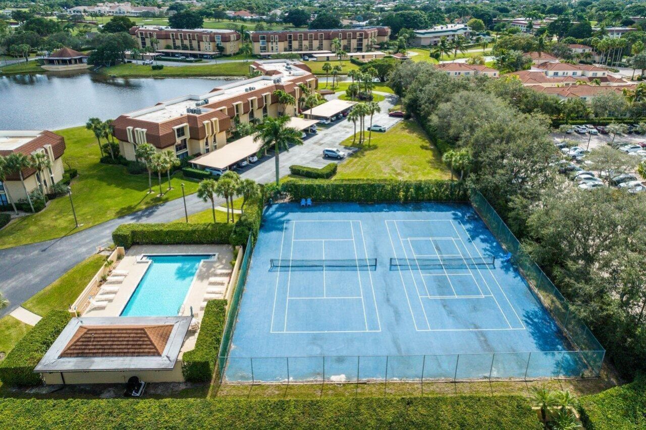5344 Woodland Lakes Drive, Unit 122, Palm Beach Gardens, FL 33418 Photo