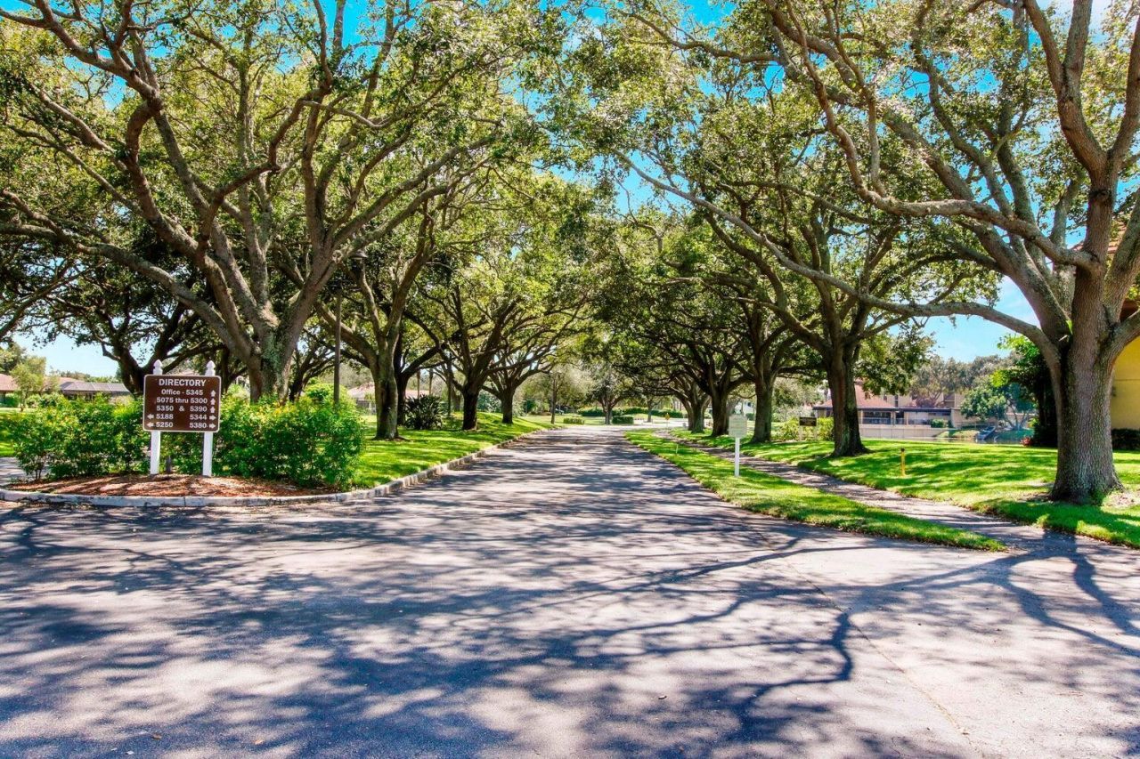 5344 Woodland Lakes Drive, Unit 122, Palm Beach Gardens, FL 33418 Photo