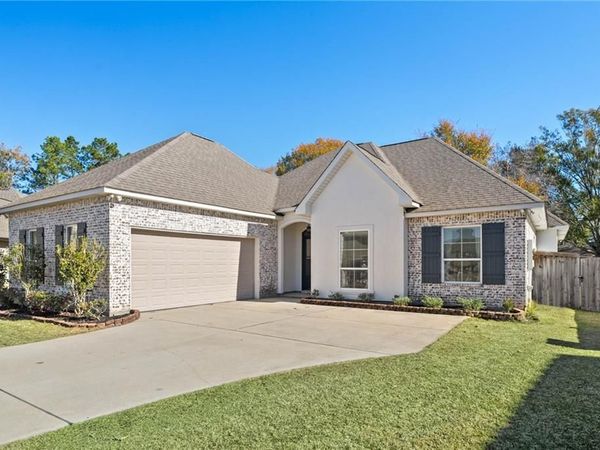 39724 SUMMER Lane, Ponchatoula, LA 70454