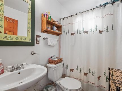 738 San Francisco Avenue, South Lake Tahoe, CA 96150 Photo