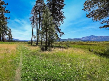 738 San Francisco Avenue, South Lake Tahoe, CA 96150 Photo
