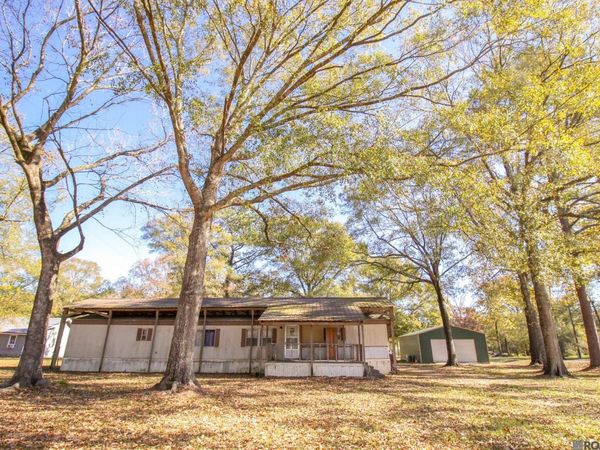 26714 Pine Ridge Dr, Walker, LA 70785