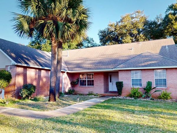 855 Mande Court, Shalimar, FL 32579