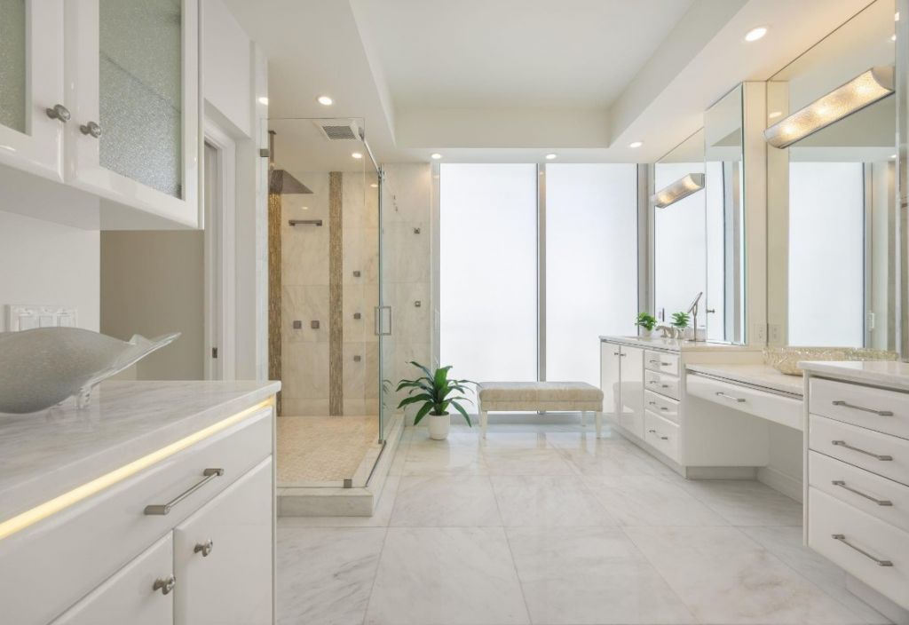 111 SE 8th Avenue, Unit PH-1701, Fort Lauderdale, FL 33301 Photo