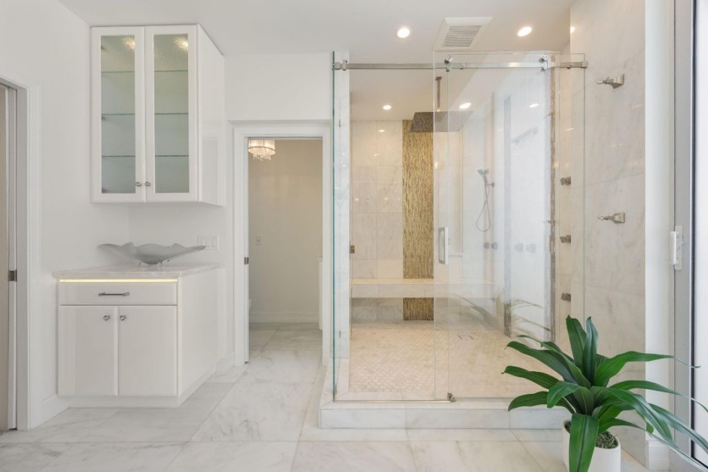 111 SE 8th Avenue, Unit PH-1701, Fort Lauderdale, FL 33301 Photo