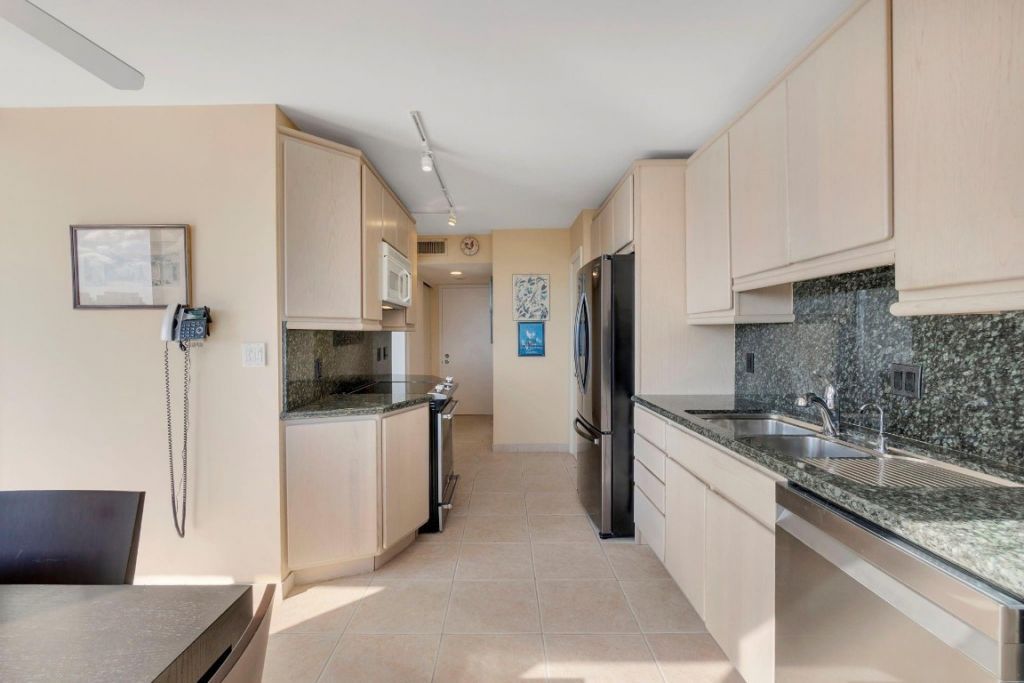 936 Intracoastal Drive, Unit 21D, Fort Lauderdale, FL 33304 Photo