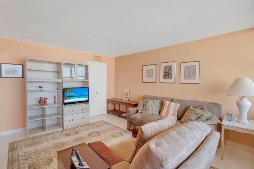 936 Intracoastal Drive, Unit 21D, Fort Lauderdale, FL 33304 Photo