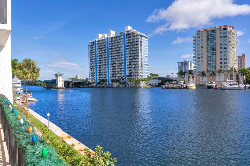936 Intracoastal Drive, Unit 21D, Fort Lauderdale, FL 33304 Photo
